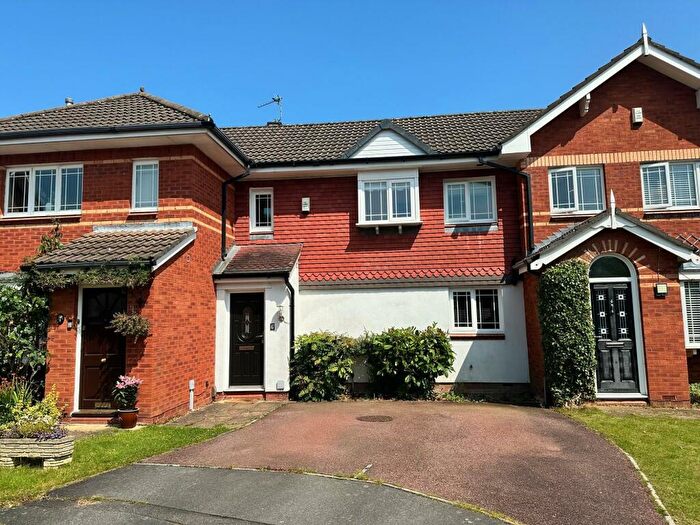 2 Bedroom Mews To Rent In Livingstone Close, Macclesfield, SK10