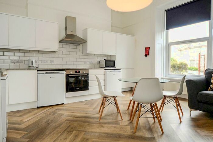 2 Bedroom Flat To Rent In North Road East, Plymouth, PL4