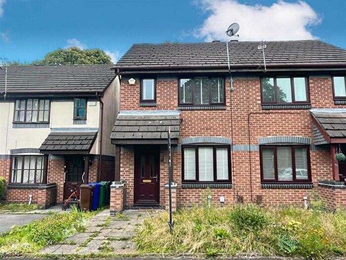 2 Bedroom Mews To Rent In Gateacre Walk, Manchester, M23