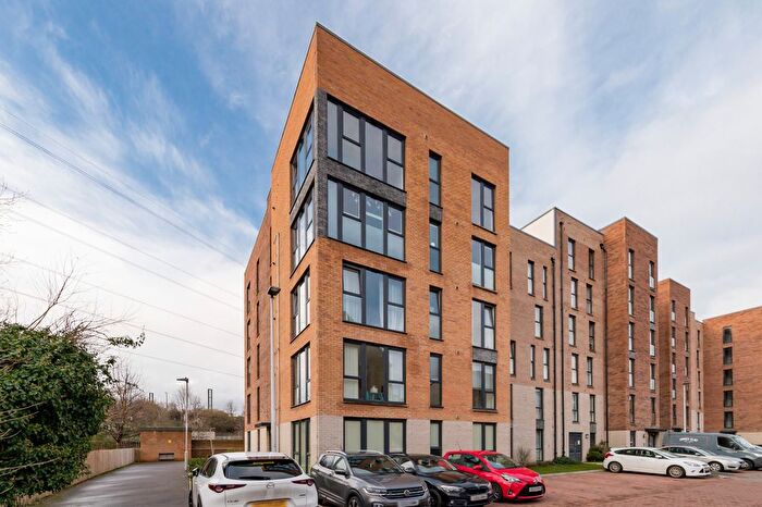 2 Bedroom Flat For Sale In Cunningham Square, Portobello, Edinburgh, EH15