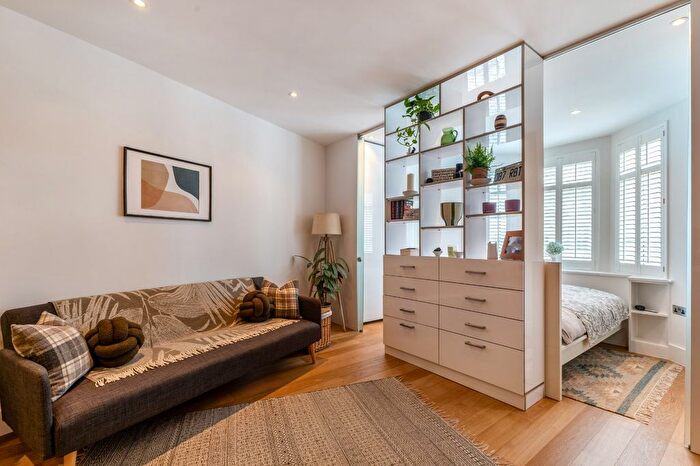 1 Bedroom Flat For Sale In Archway Mews, Putney, London, SW15