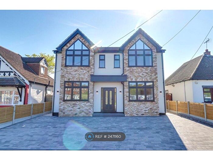 5 Bedroom Detached House To Rent In Rayleigh Road, Benfleet, SS7