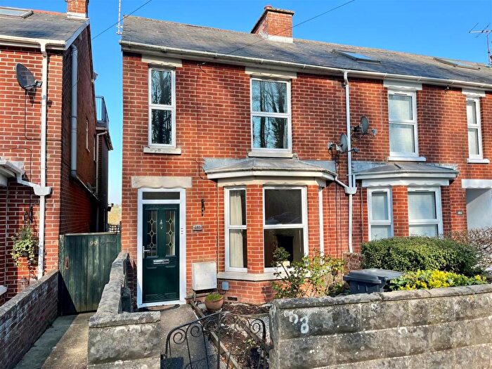 3 Bedroom End Of Terrace House For Sale In Downton Road, Salisbury, SP2