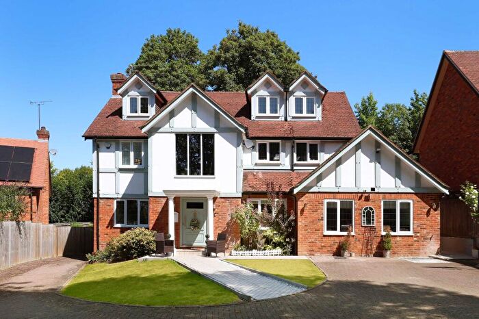 4 Bedroom Detached House For Sale In Woodbank Drive, Chalfont St. Giles, Buckinghamshire, HP8