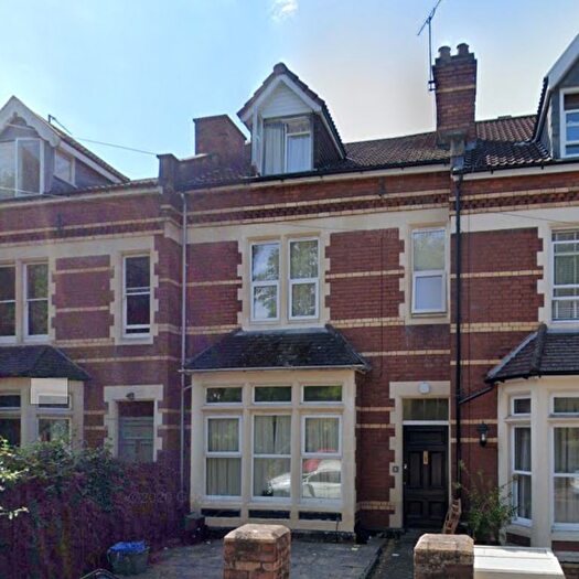 6 Bedroom Semi-Detached House To Rent In Morley Square, Bristol, BS7