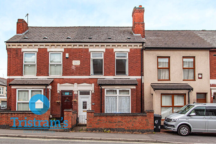 3 Bedroom Semi Detached House To Rent In Dairyhouse Road, Derby, DE23