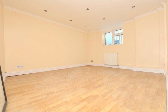 1 Bedroom Flat To Rent In Allen Road, London, N16
