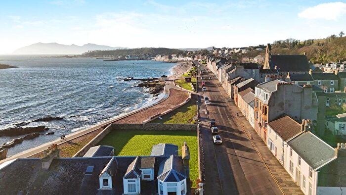 1 Bedroom Flat For Sale In Glasgow Street, Isle Of Cumbrae, KA28