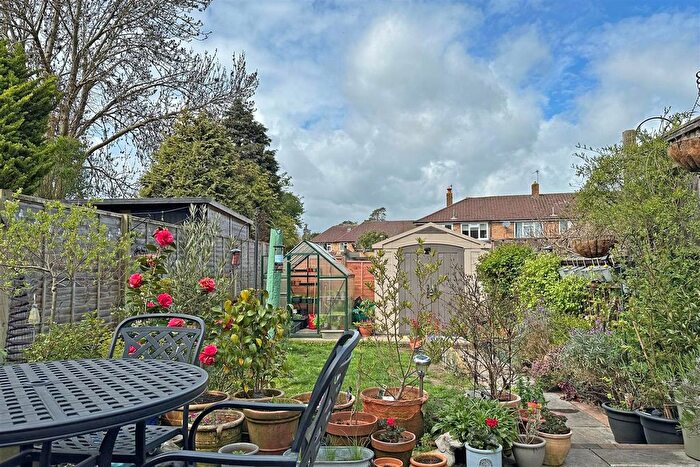 3 Bedroom Semi-Detached House For Sale In Frenches Road, Redhill, RH1
