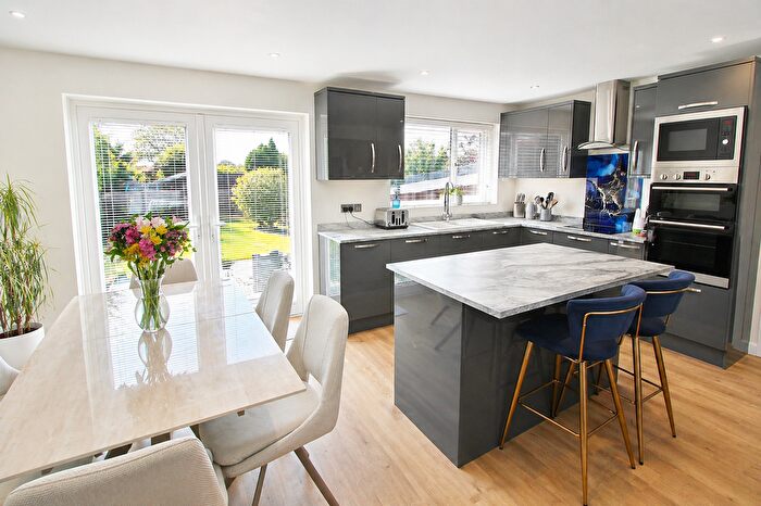 5 Bedroom Semi-Detached Bungalow For Sale In Bulls Copse Lane, Lovedean, PO8
