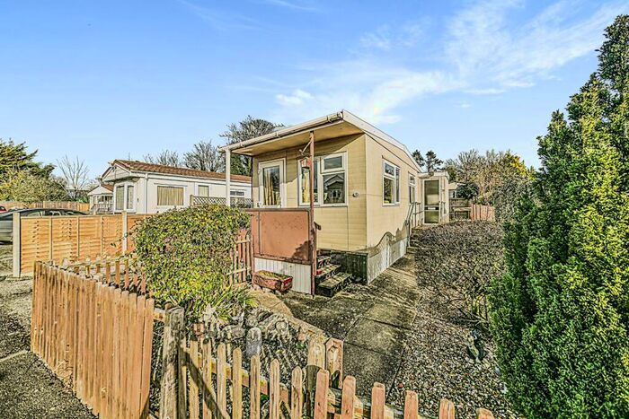 2 Bedroom Mobile Home For Sale In Jacks Hill Park, Jacks Hill, Graveley, Hitchin, SG4