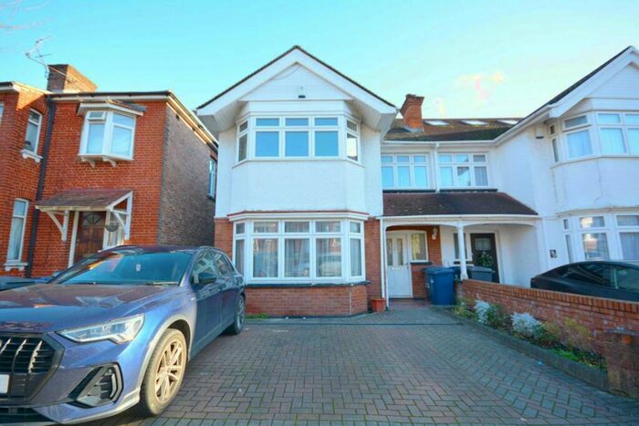 5 Bedroom Semi-Detached House To Rent In Sevington Road, London, NW4