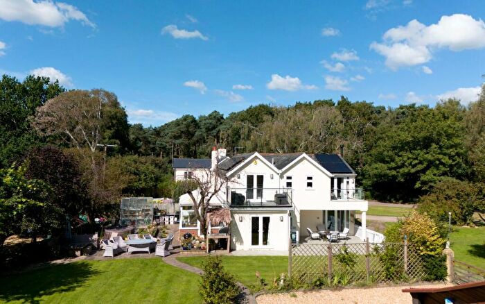 5 Bedroom Detached House For Sale In Pitt House Lane, Hurn, Christchurch, BH23