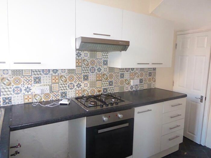 2 Bedroom Terraced House To Rent In Sutherland Mount, Harehills, LS9