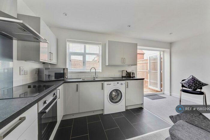 1 Bedroom Flat To Rent In Garth Road, Didcot, OX11