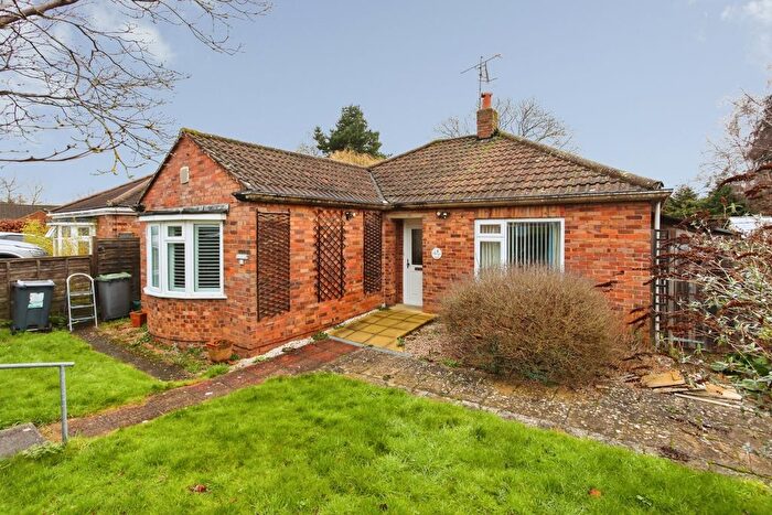 2 Bedroom Bungalow For Sale In Rodney Avenue, Tonbridge, Kent, TN10