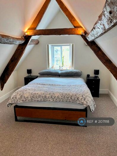 1 Bedroom Flat To Rent In Market Place, Tetbury, GL8