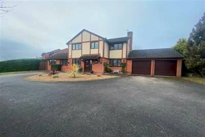 4 Bedroom House To Rent In Quarry Hills Lane, Lichfield. WS14