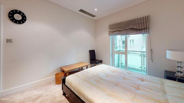 2 Bedroom Flat For Sale In Maida Vale, London, W9