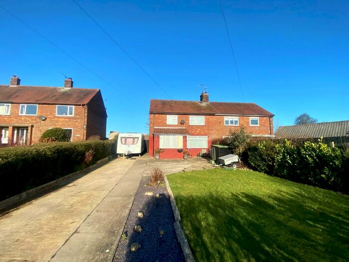 4 Bedroom Semi-Detached House For Sale In St. Helens Lane, Reighton, Filey, YO14