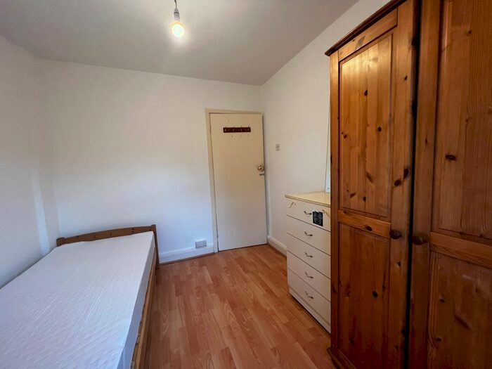 4 Bedroom Terraced House To Rent In Riverside Road, London, E15
