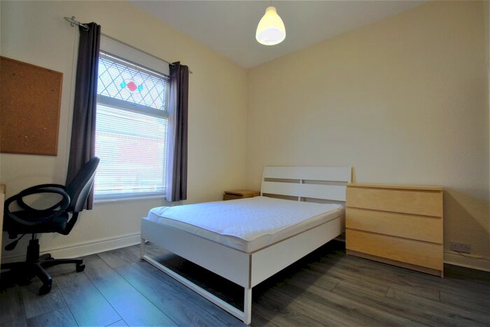 3 Bedroom End Of Terrace House To Rent In Carmelite Road, Coventry, CV1