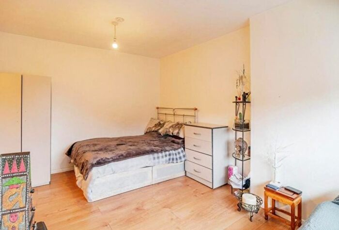 1 Bedroom Studio To Rent In Teviot Avenue, Aveley, South Ockendon, RM15