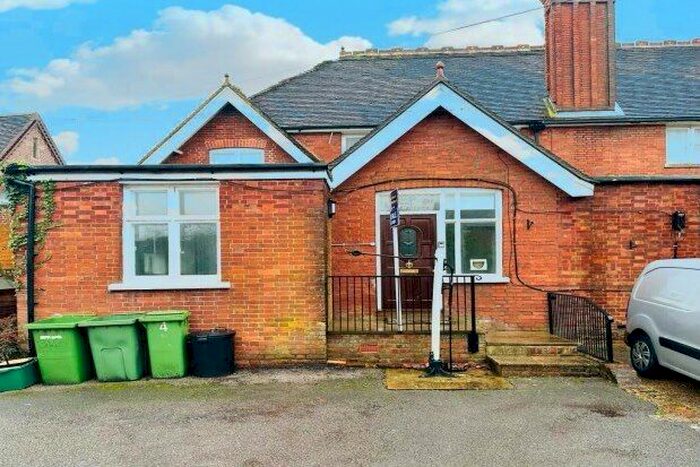 1 Bedroom Flat To Rent In Post Office Road, Cranbrook, TN18