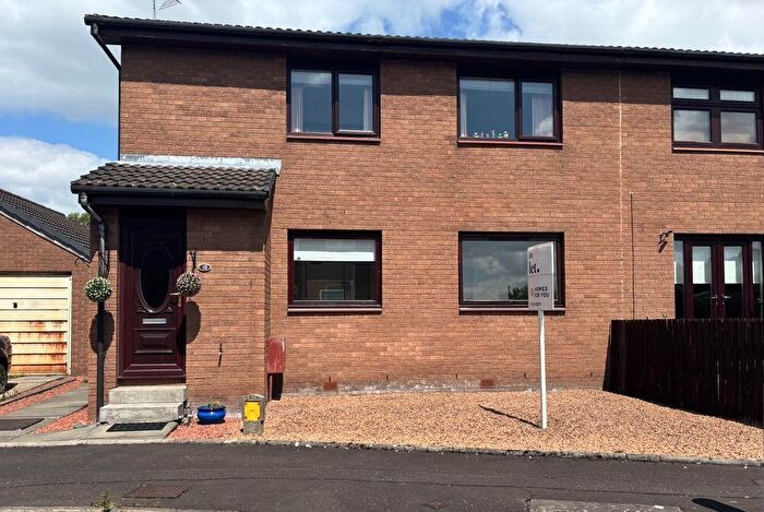2 Bedroom Flat To Rent In Bell Court, Grangemouth, FK3