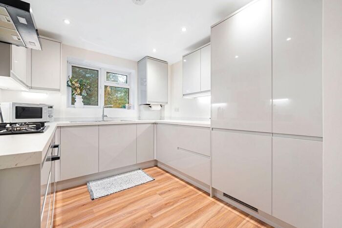 3 Bedroom Property To Rent In Southend Road, Woodlands, BR3