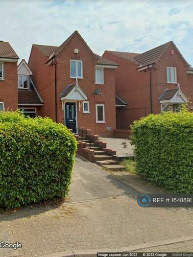 4 Bedroom Semi-Detached House To Rent In Brill Place, Bradwell Common, Milton Keynes, MK13