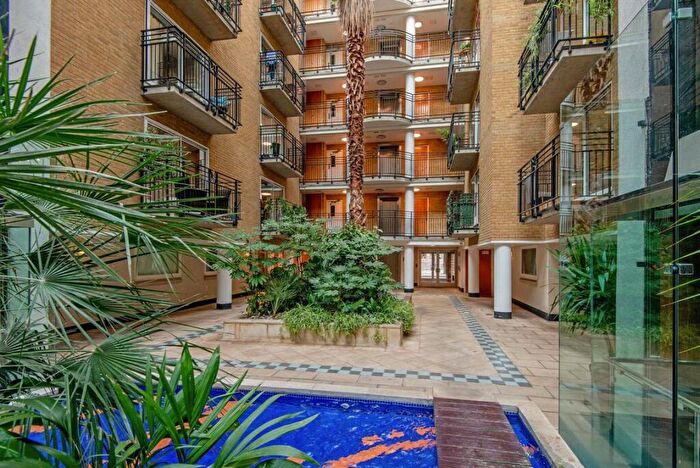 2 Bedroom Flat To Rent In High Timber Street, London, EC4V