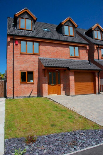 4 Bedroom Detached House To Rent In Maple Close, Broadmeadows, Alfreton, DE55