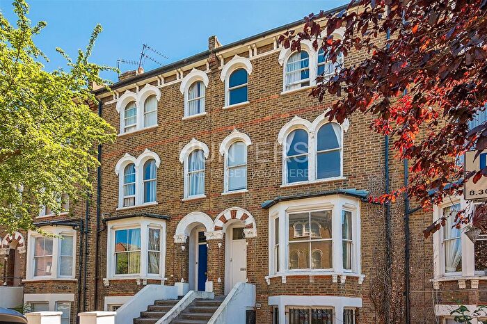 2 Bedroom Flat To Rent In Lowfield Road, London, NW6