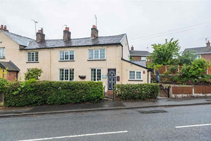 3 Bedroom Cottage For Sale In Runcorn Road, Barnton, Northwich, CW8