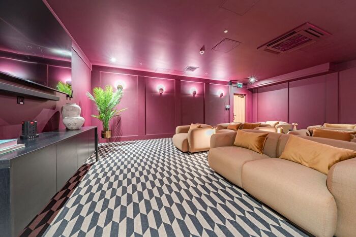 Studio To Rent In Uncle Leeds, Whitehall Leeds, LS12