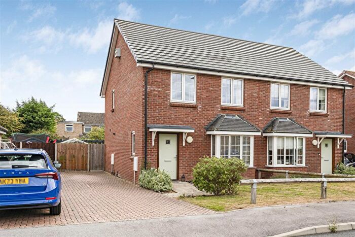 3 Bedroom Semi-detached House For Sale In Cooke's Field, Waterbeach, Cambridge, CB25
