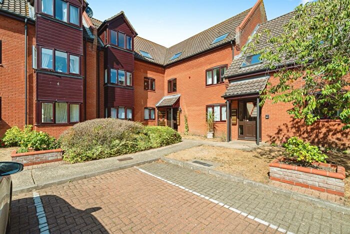 1 Bedroom Flat For Sale In Kerridge Court, Holt, NR25