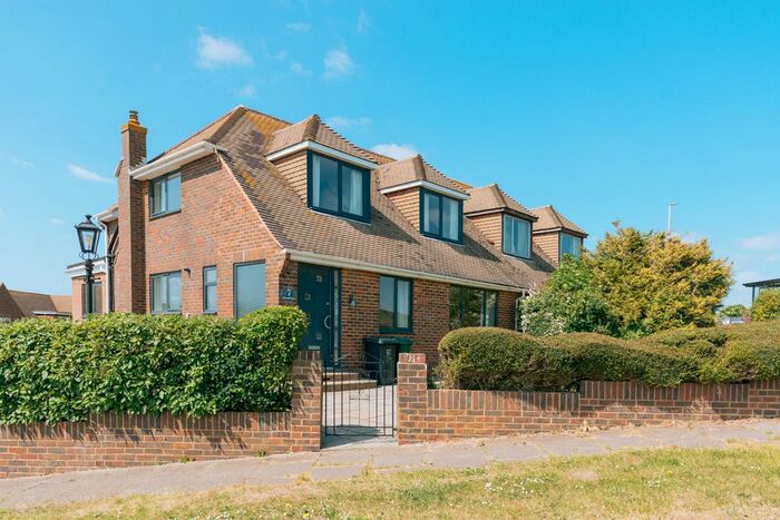 3 Bedroom Terraced House To Rent In Danehill Road, Brighton, East Sussex . All Bills Included. (Brig-D), BN2