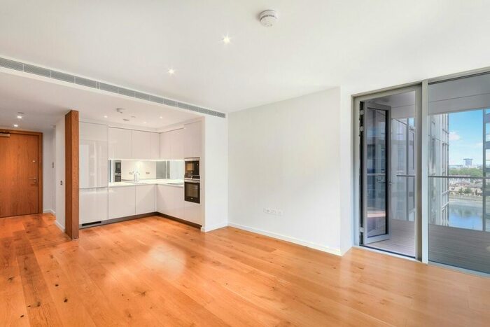 2 Bedroom Flat To Rent In Eastfields Avenue, London, SW18