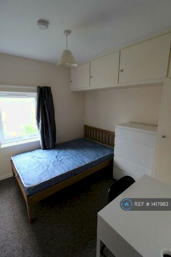 4 Bedroom Semi-Detached House To Rent In Finch Close, Hatfield, AL10