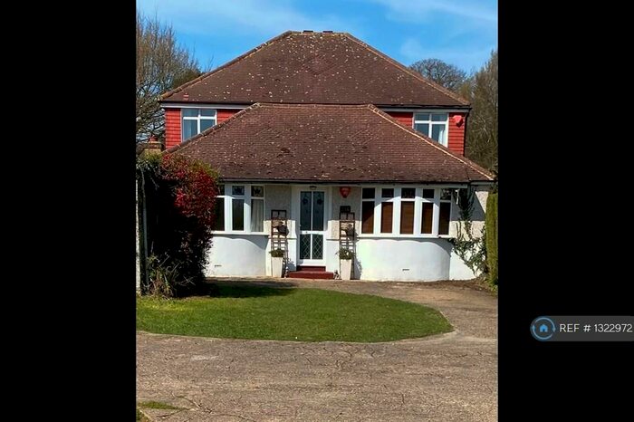 5 Bedroom Detached House To Rent In Birchwood Road, Dartford, DA2