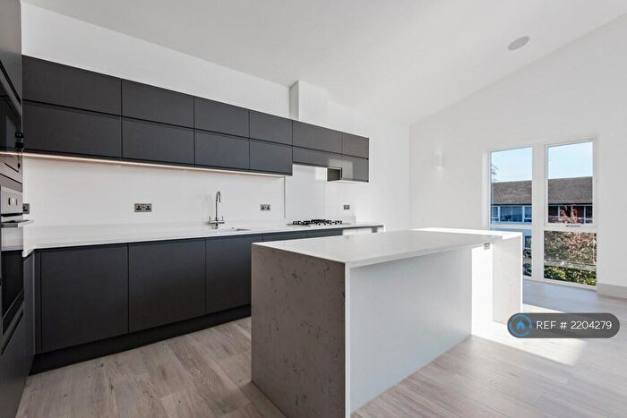 2 Bedroom Flat To Rent In Sensier House, Sutton, SM2