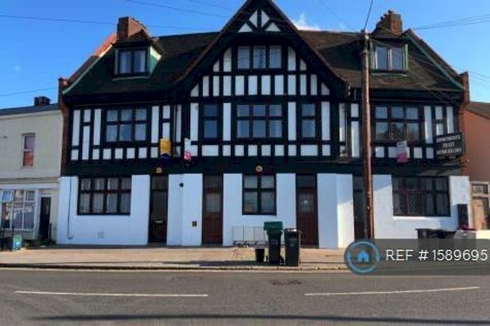 3 Bedroom Flat To Rent In Victoria Cross House, Thornton Heath, CR7