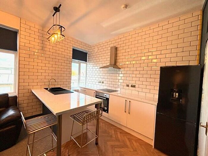 5 Bedroom House To Rent In Morrill Street, Hull, HU9