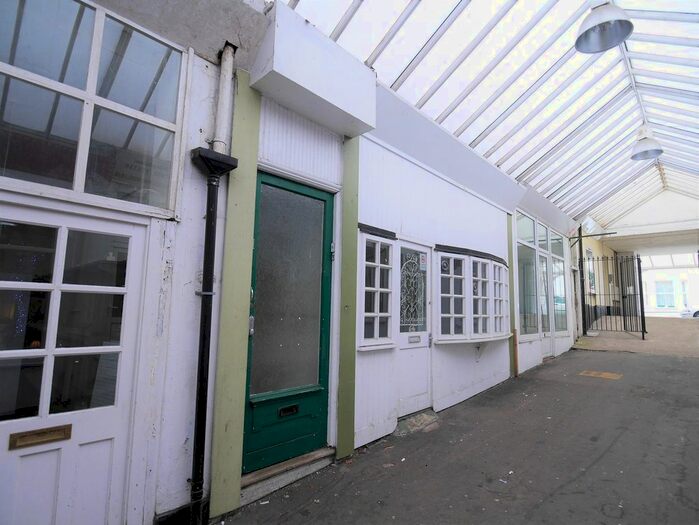 1 Bedroom Flat To Rent In Yarborough Arcade, High Street, Shanklin, Isle Of Wight., PO37