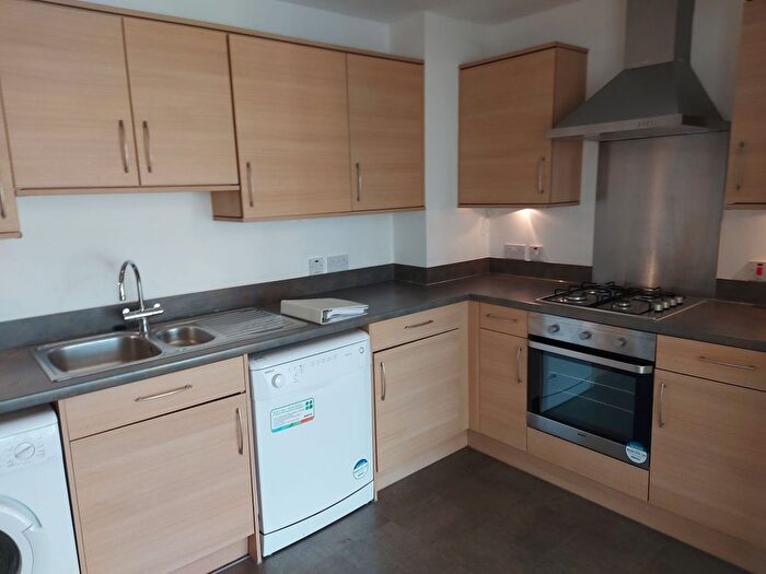 2 Bedroom Flat To Rent In Korda Close, Borehamwood, WD6