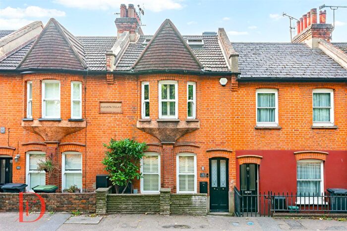 3 Bedroom Terraced House For Sale In High Road, Loughton, IG10
