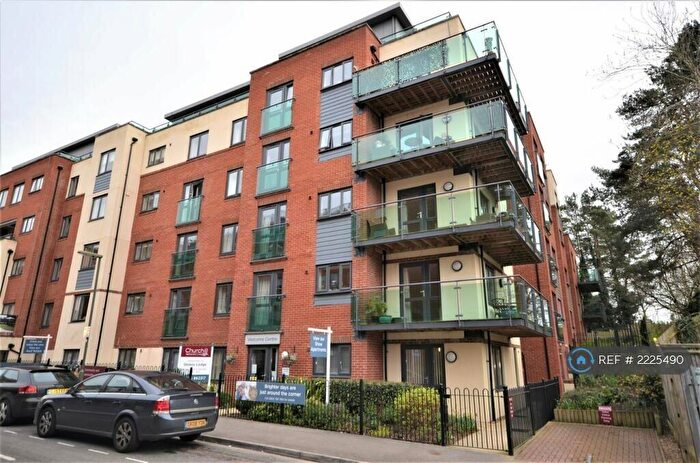 1 Bedroom Flat To Rent In Stokes Lodge, Camberley, GU15