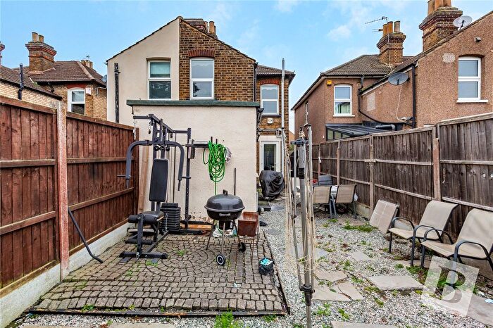 3 Bedroom Semi-Detached House For Sale In Cotleigh Road, Romford, RM7